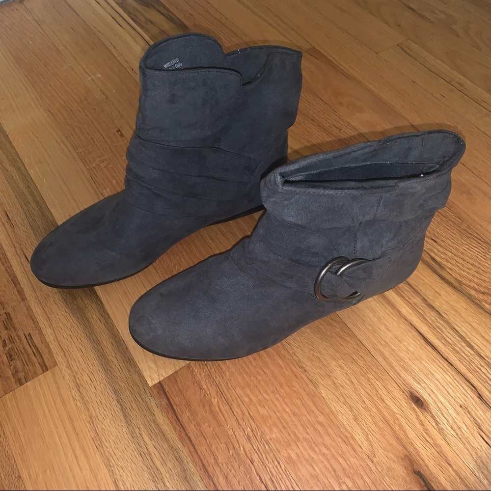 cute gray ankle boots women’s size 8